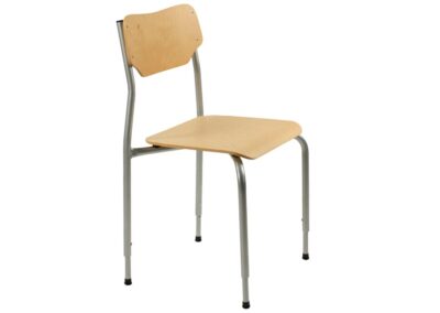 Model 2000 chair
